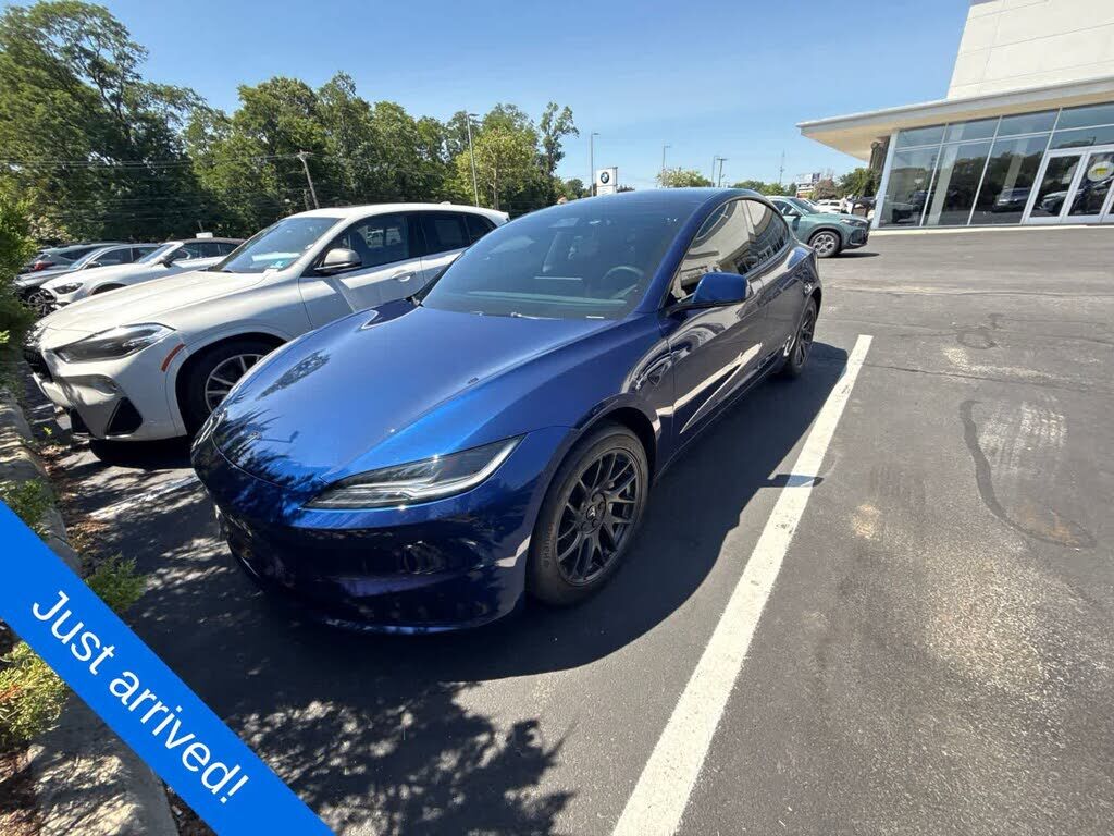 2024 TESLA Model 3