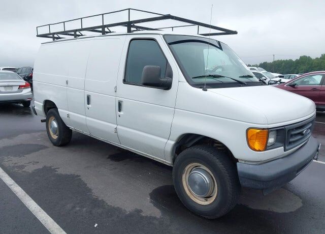 2005 FORD E-250