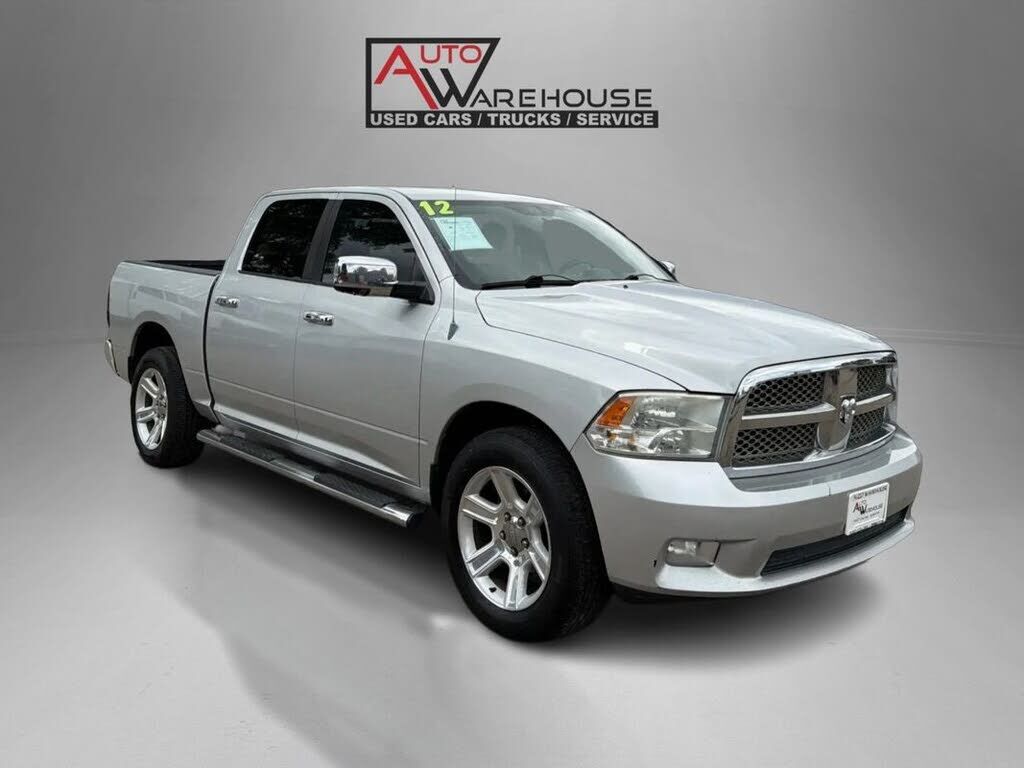 2012 DODGE Ram