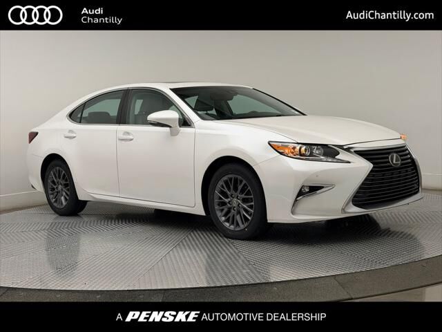 2018 LEXUS ES