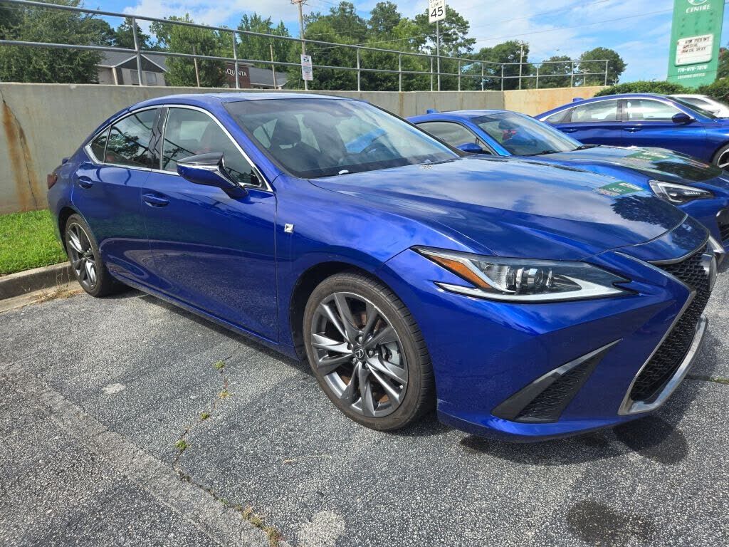 2019 LEXUS ES