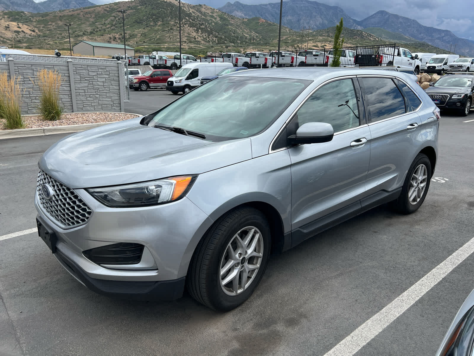 2024 FORD Edge