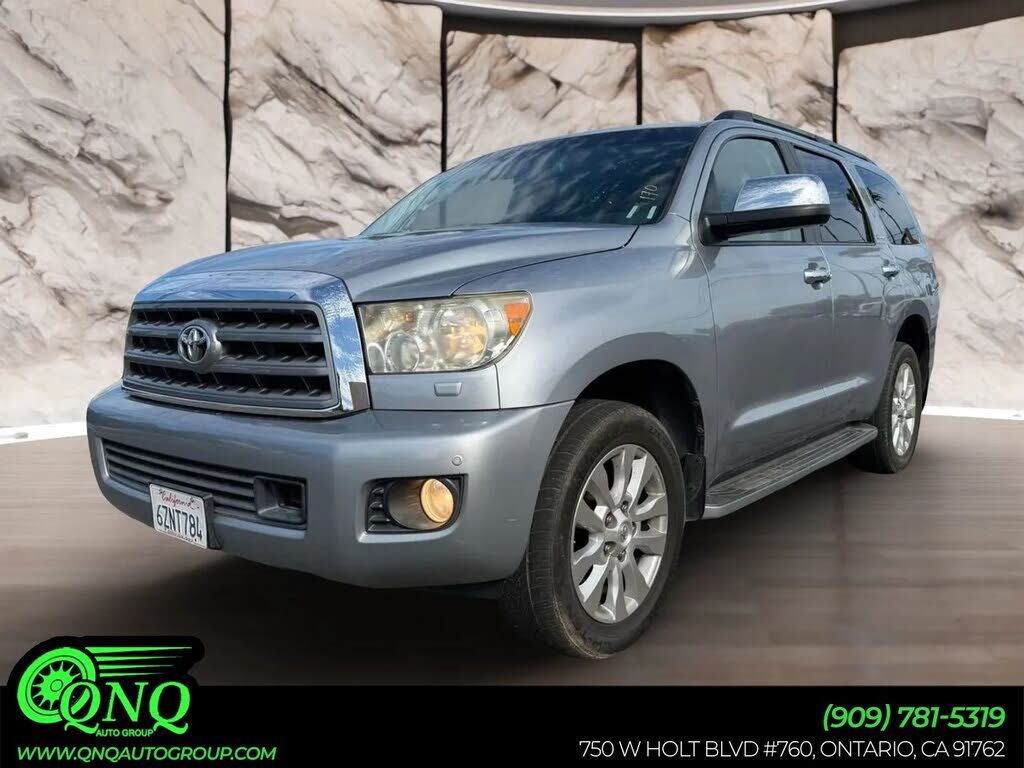 2013 TOYOTA Sequoia