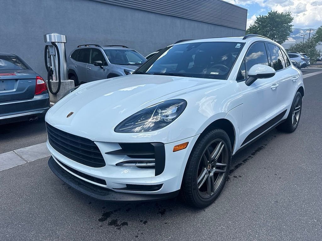 2021 PORSCHE Macan