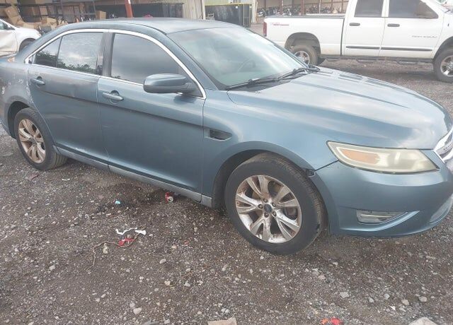 2010 FORD Taurus