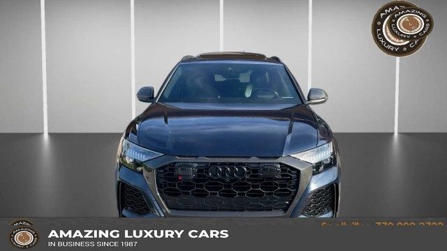 2023 AUDI RS Q8
