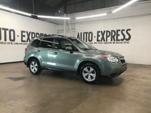 2015 SUBARU Forester
