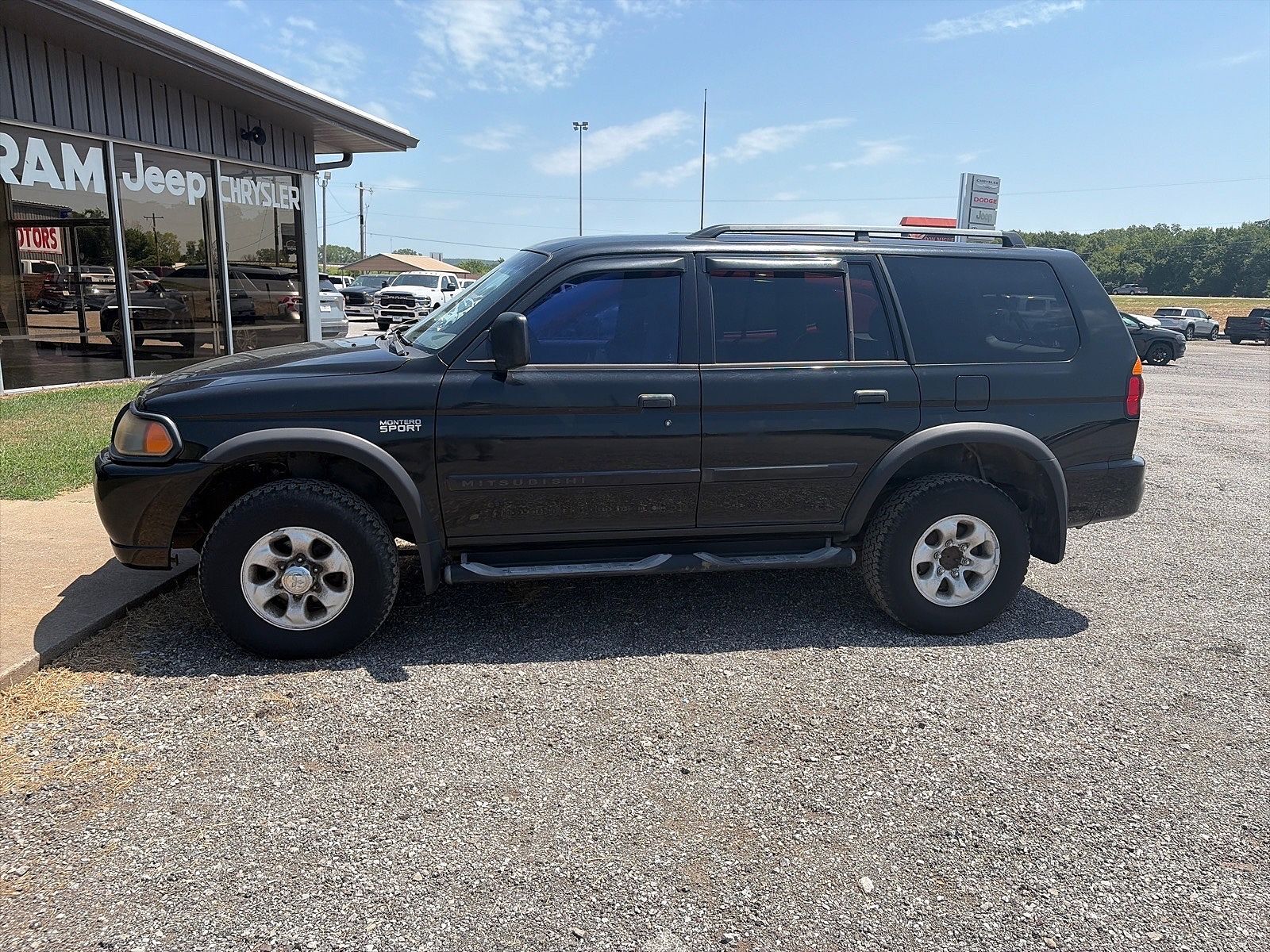2002 MITSUBISHI Montero Sport