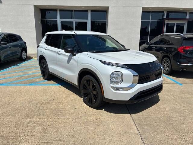 2026 MITSUBISHI Outlander