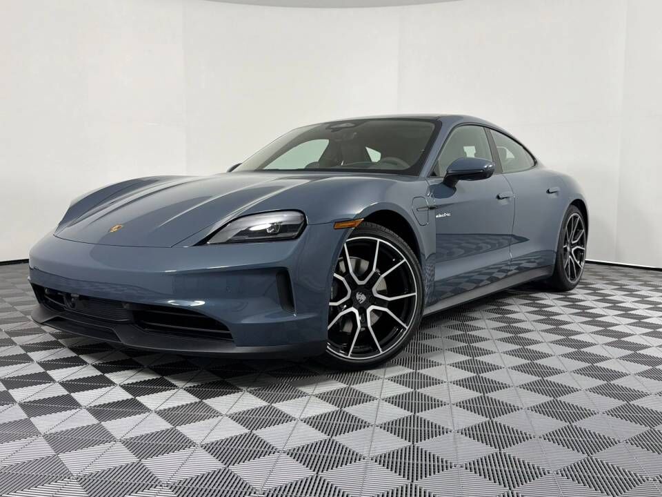 2026 PORSCHE Taycan