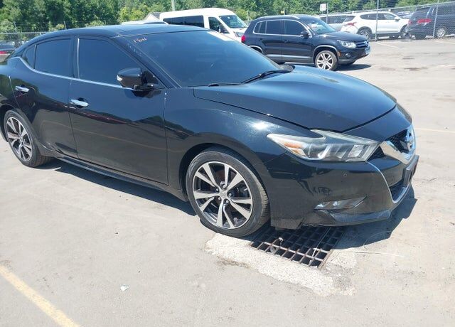 2016 NISSAN Maxima