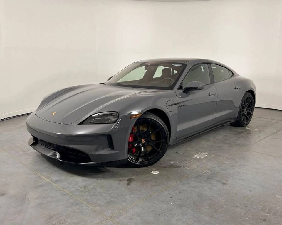 2026 PORSCHE Taycan