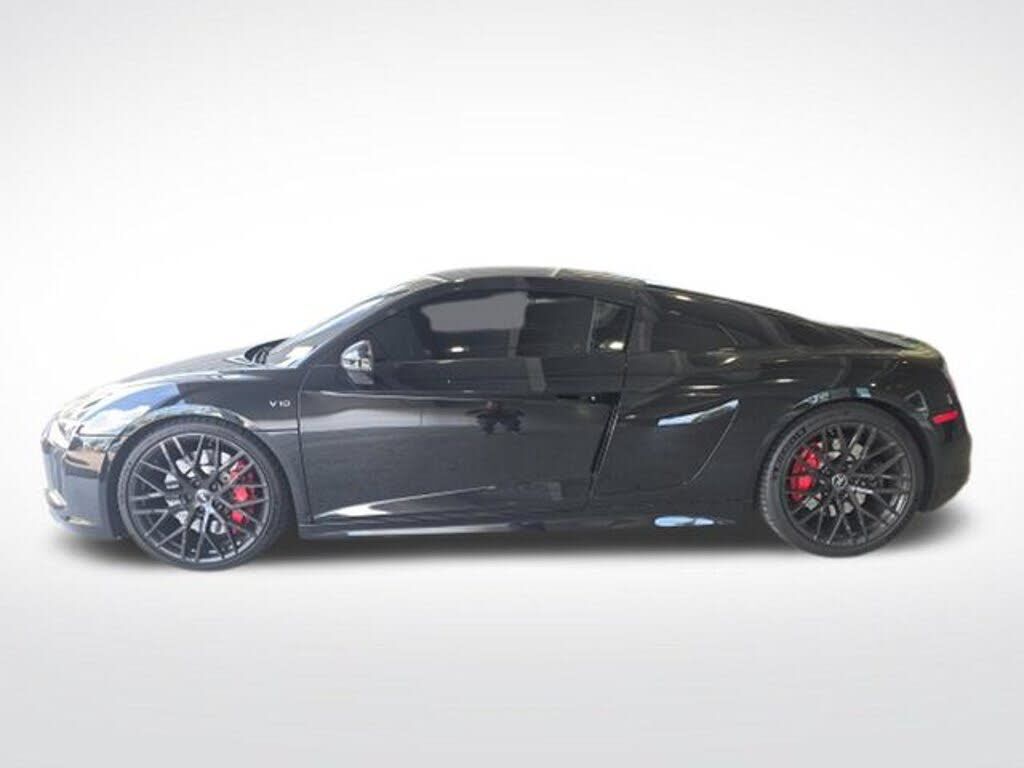 2018 AUDI R8