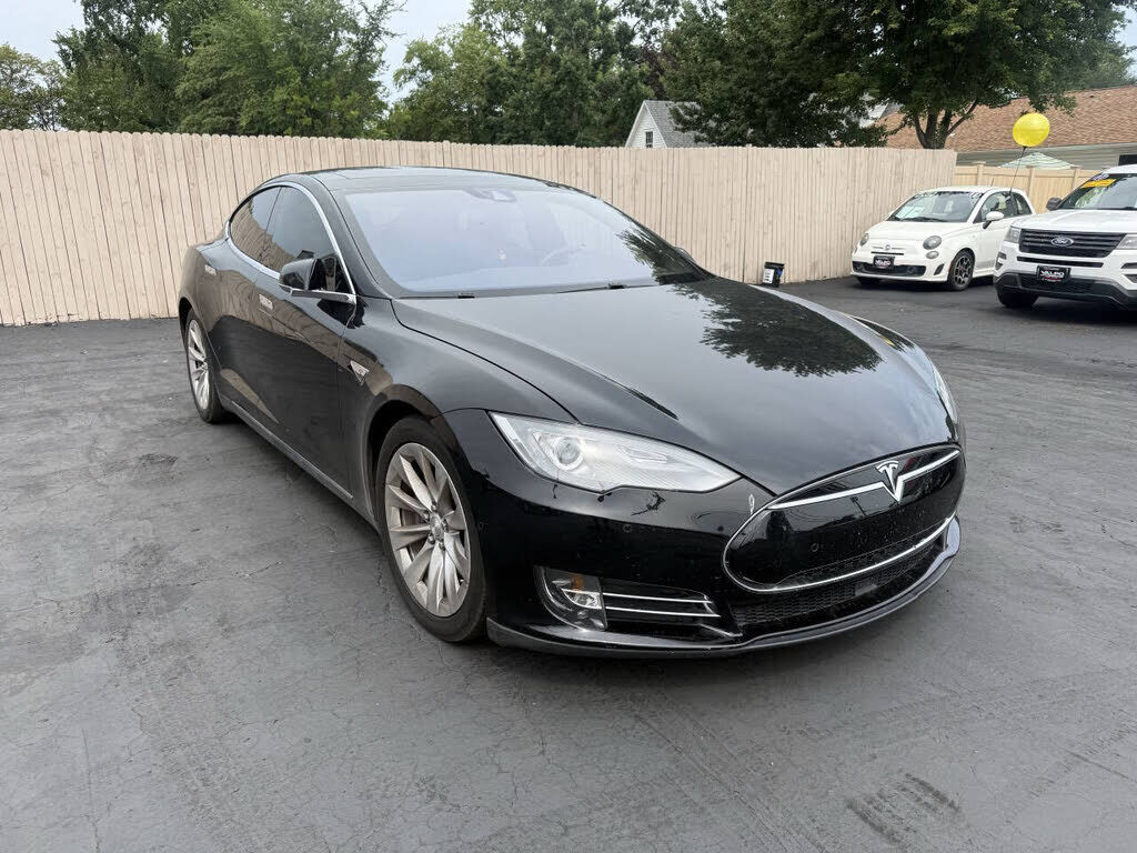 2016 TESLA Model S