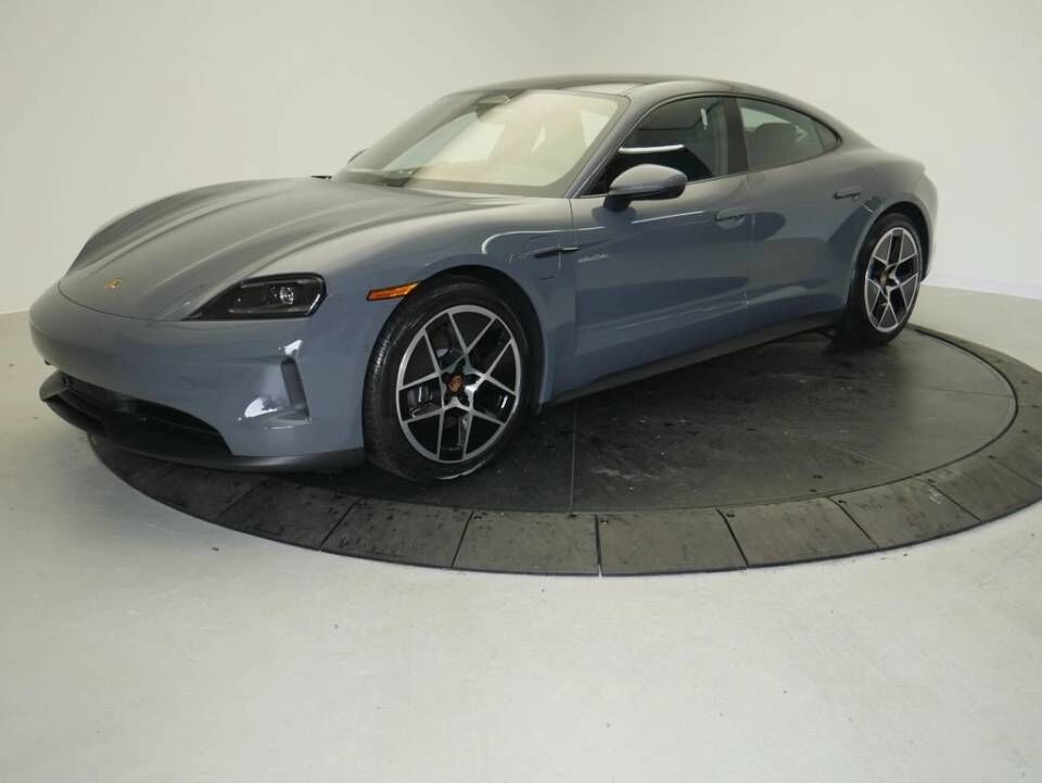 2026 PORSCHE Taycan