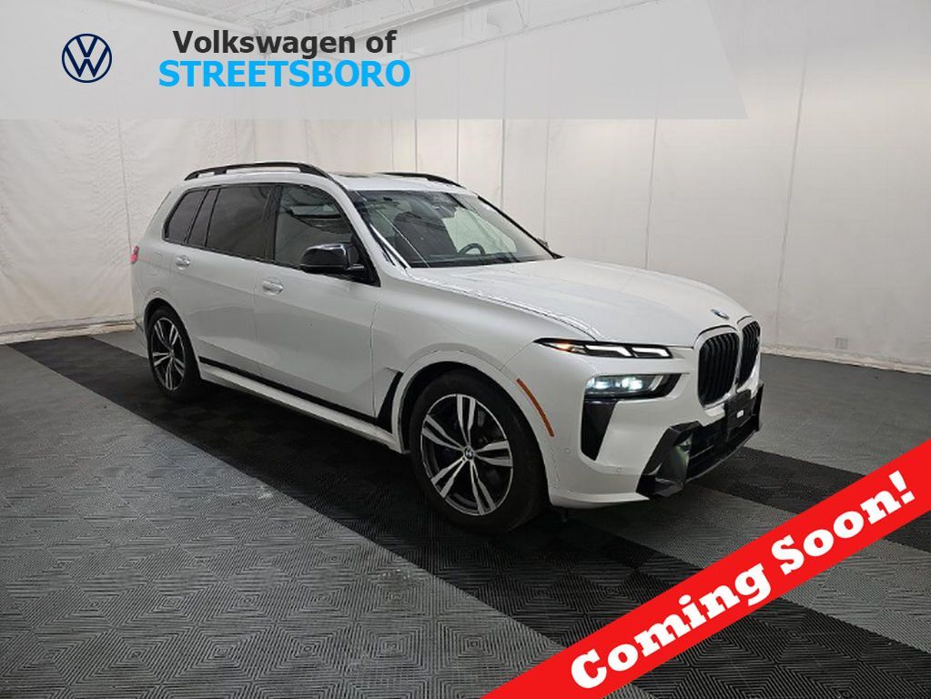 2025 BMW X7