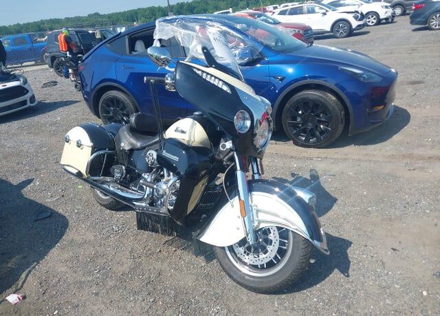 2017 INDIAN MOTORCYCLE Roadmaster