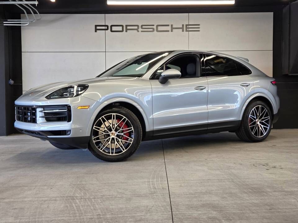 2026 PORSCHE Cayenne