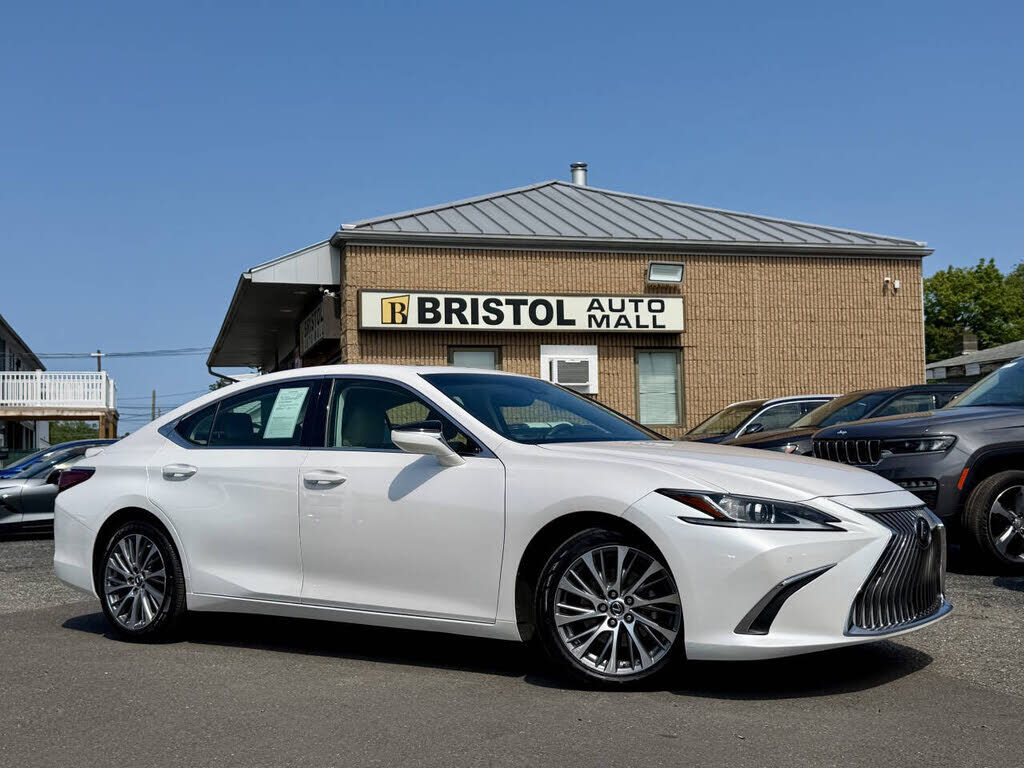 2021 LEXUS ES