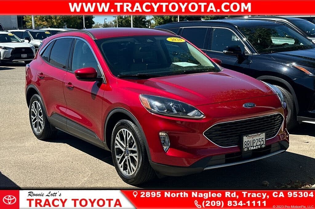 2020 FORD Escape
