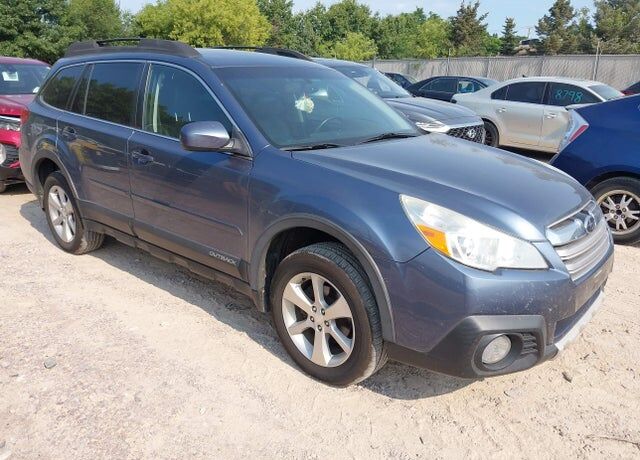 2014 SUBARU Outback