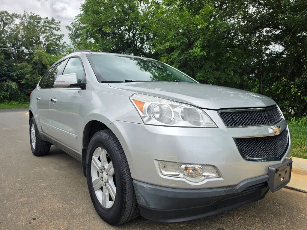 2011 CHEVROLET Traverse