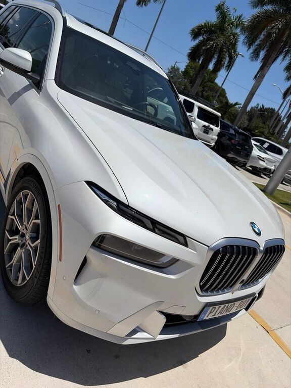 2024 BMW X7