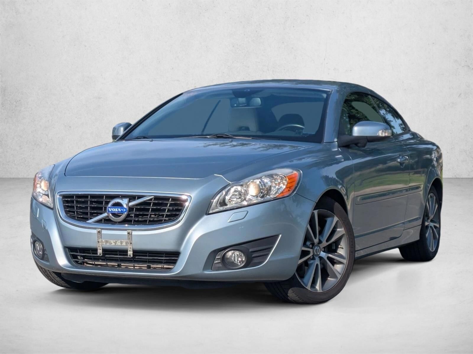 2012 VOLVO C70 / C30