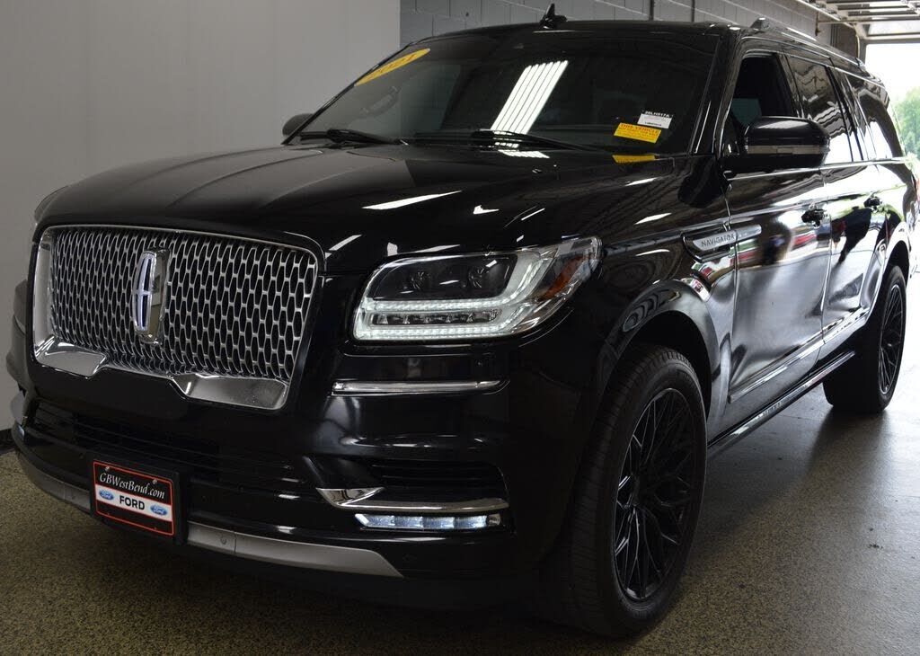 2021 LINCOLN Navigator L