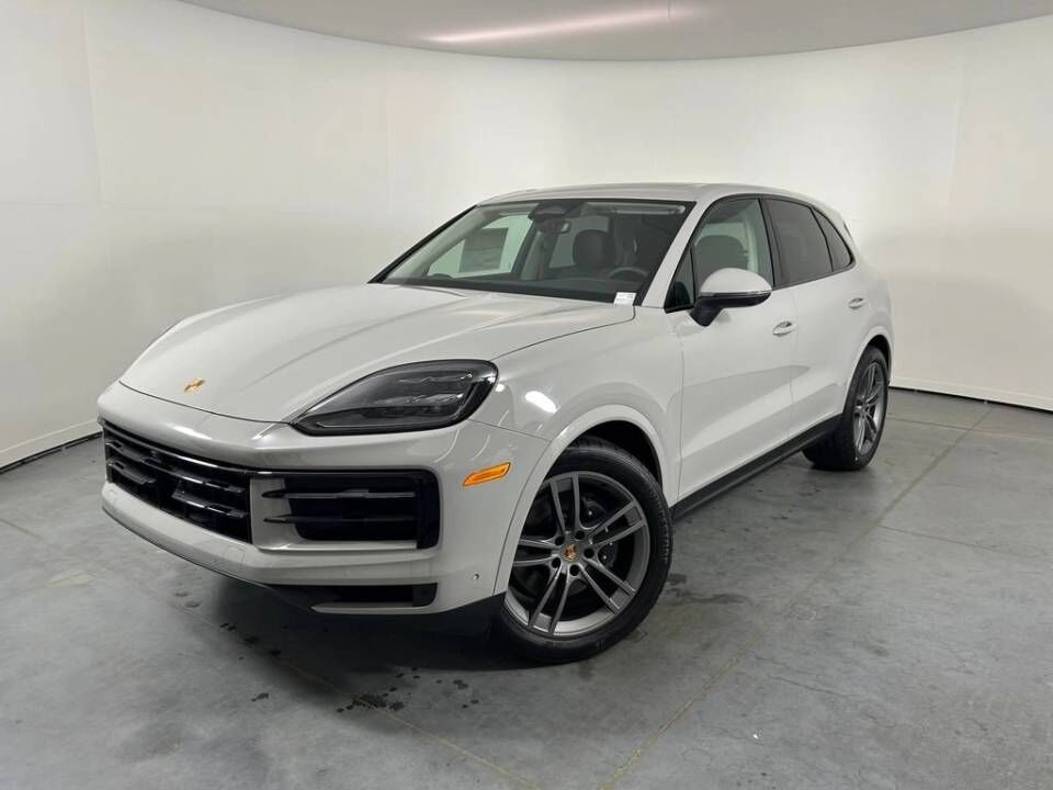 2026 PORSCHE Cayenne