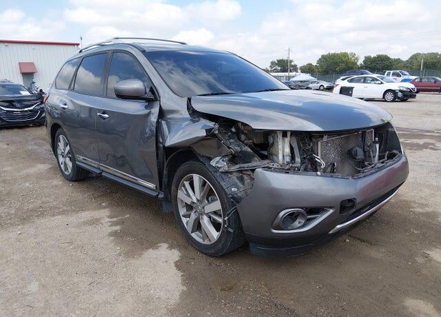 2015 NISSAN Pathfinder