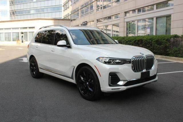2019 BMW X7