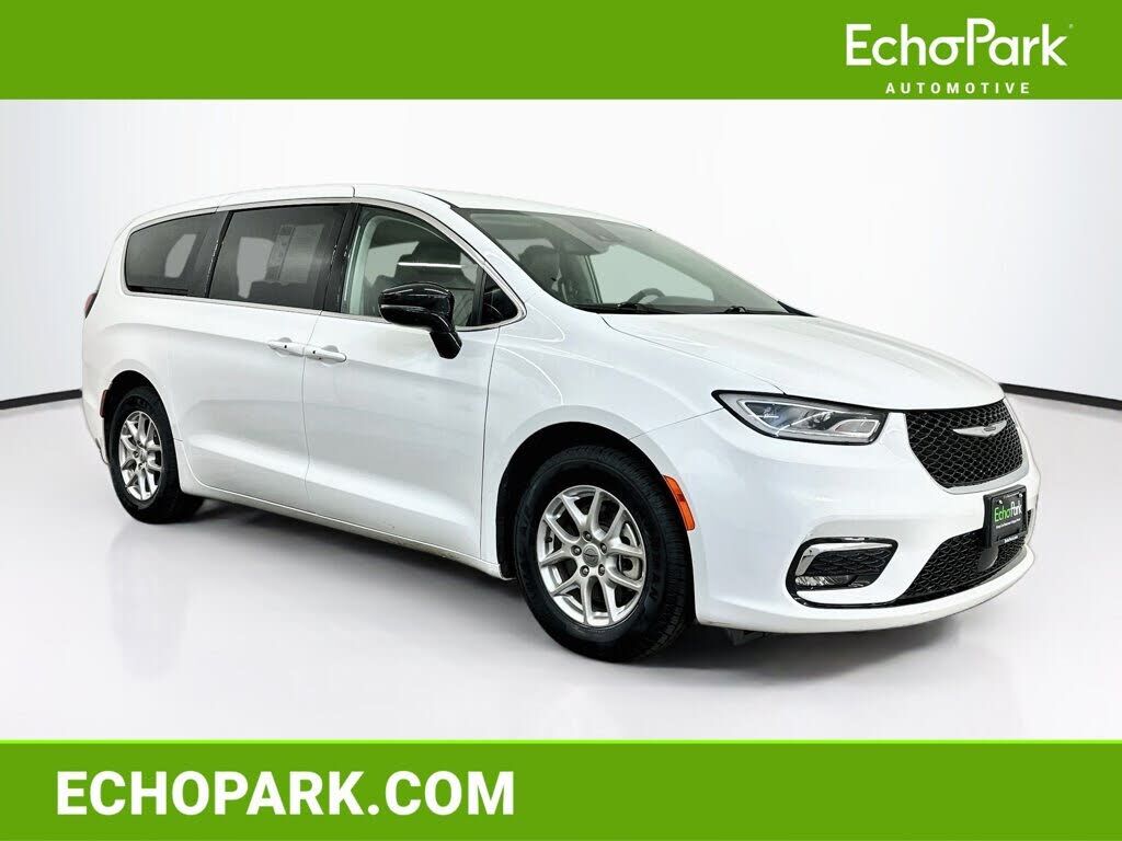 2024 CHRYSLER Pacifica