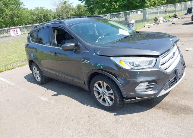 2017 FORD Escape