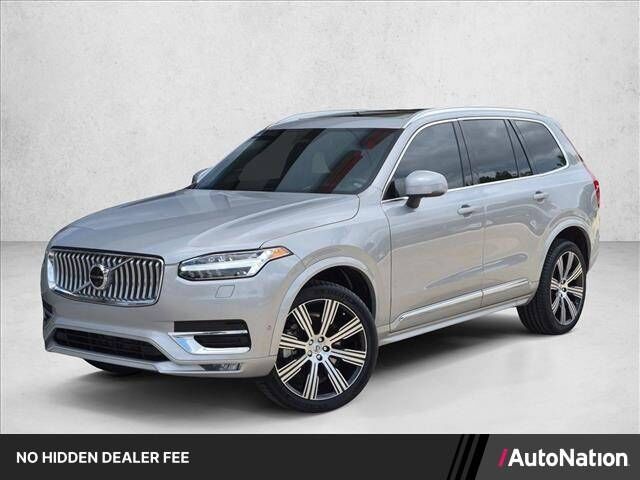 2023 VOLVO XC90