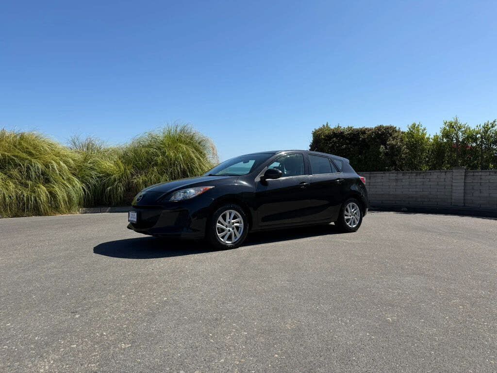 2012 MAZDA Mazda3