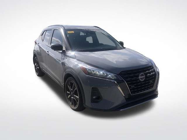 2022 NISSAN Kicks