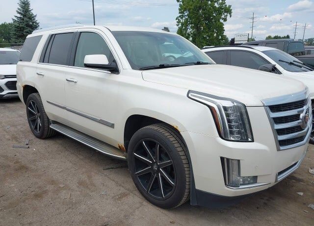 2015 CADILLAC Escalade