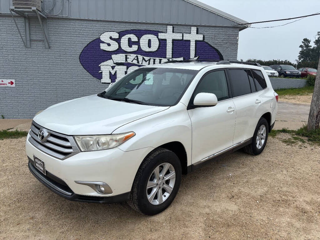 2011 TOYOTA Highlander
