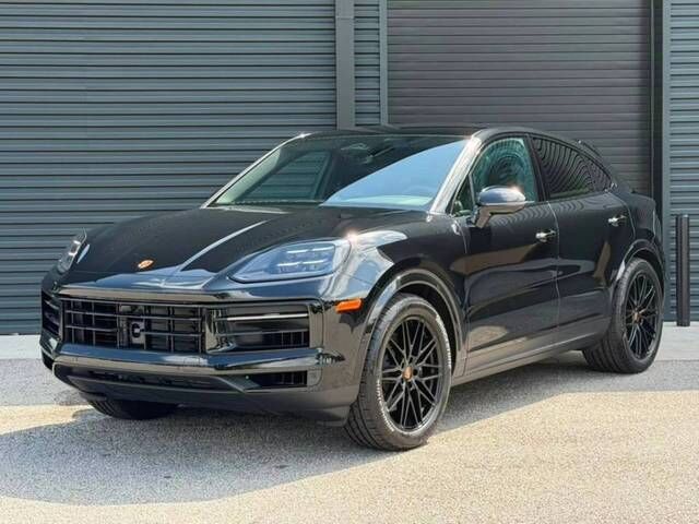 2026 PORSCHE Cayenne