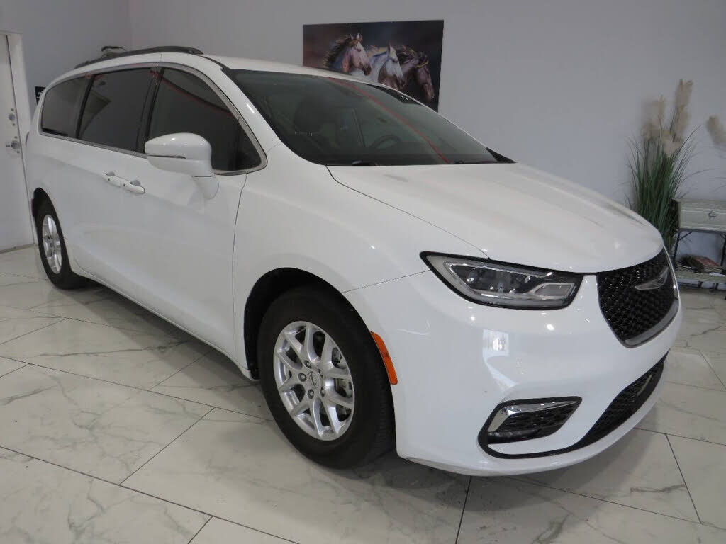2022 CHRYSLER Pacifica