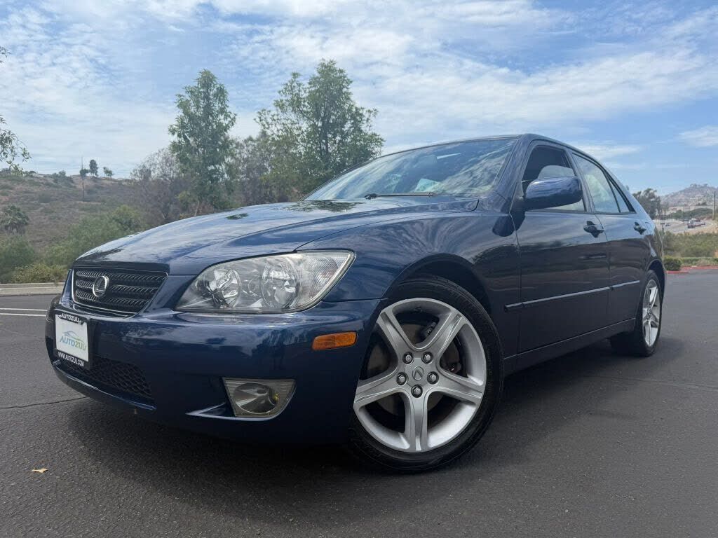2005 LEXUS IS