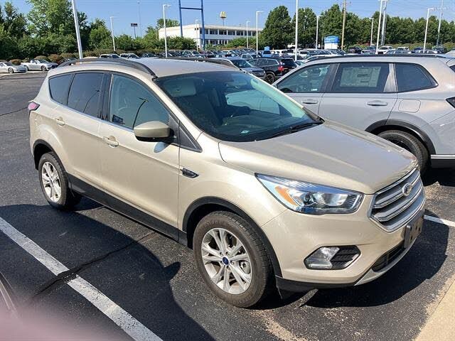 2018 FORD Escape