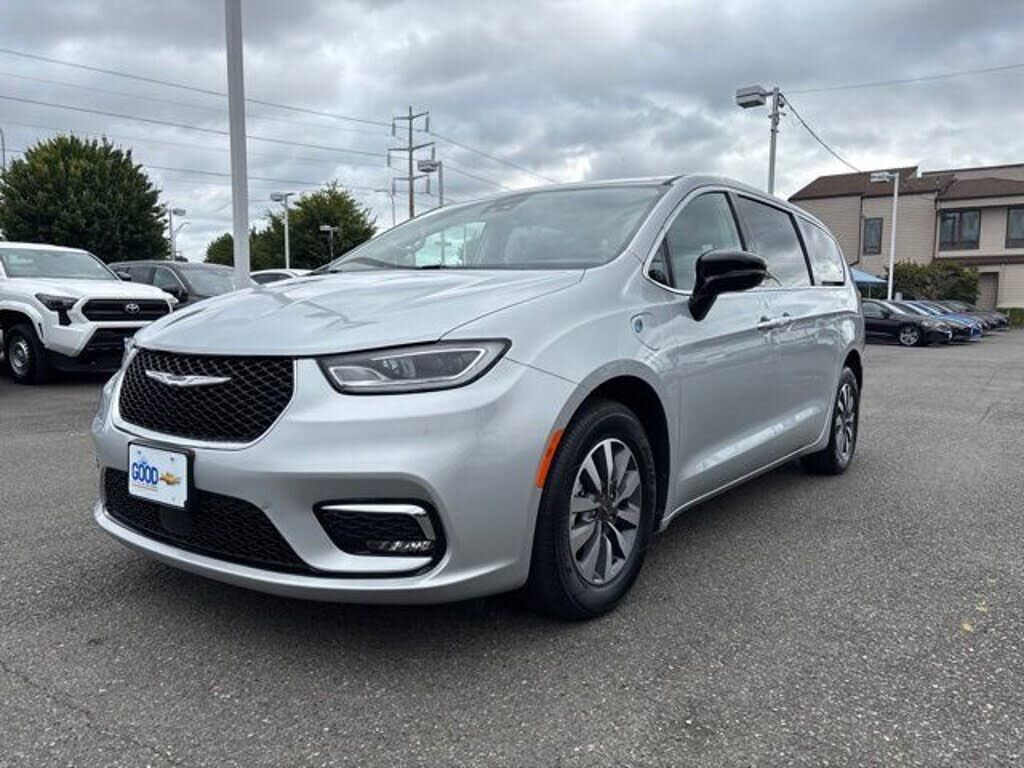 2024 CHRYSLER Pacifica