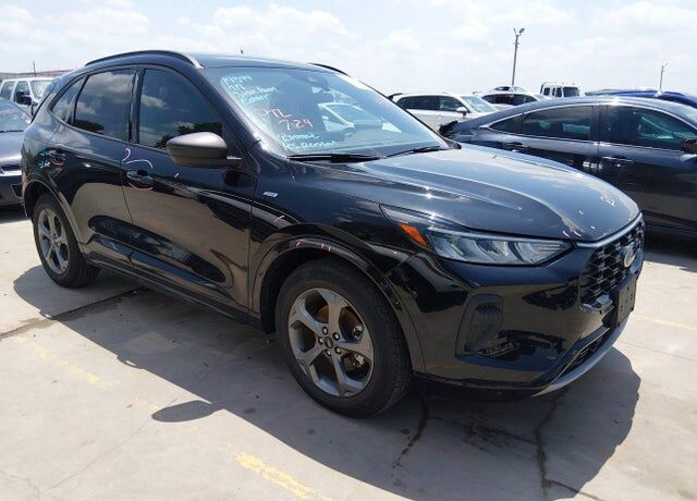 2023 FORD Escape
