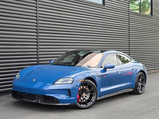 2026 PORSCHE Taycan