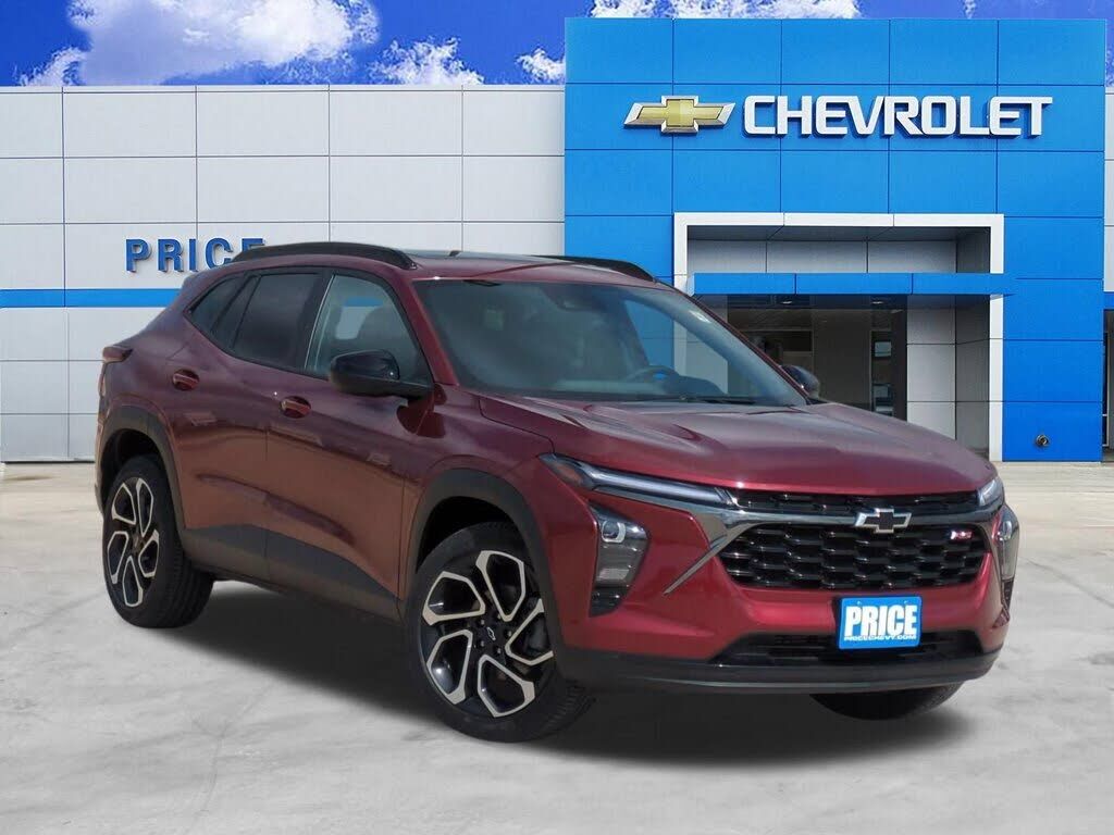 2025 CHEVROLET Trax