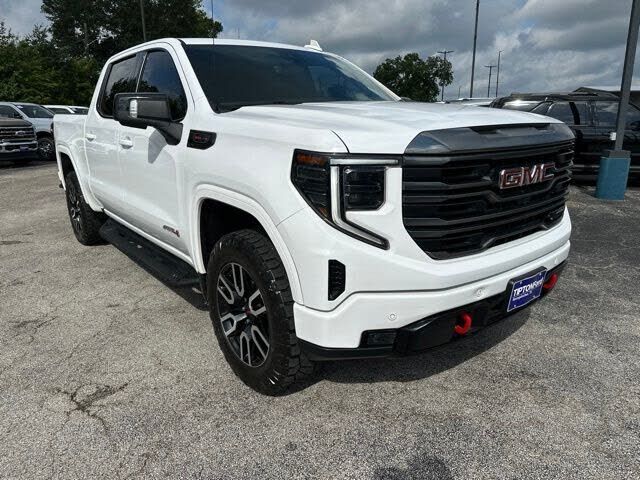 2024 GMC Sierra