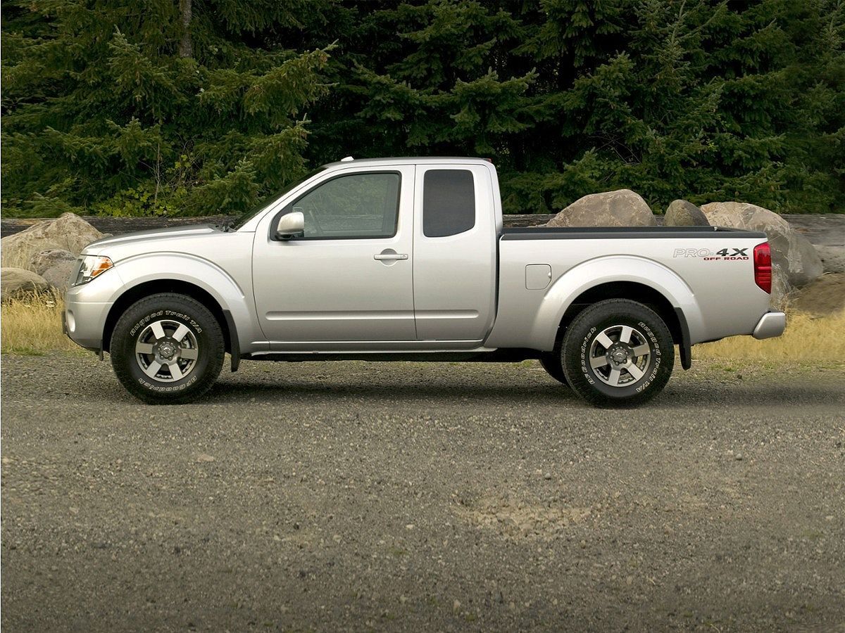 2017 NISSAN Frontier