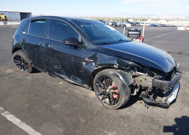 2021 VOLKSWAGEN Golf GTI